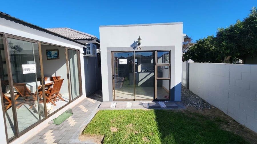 4 Bedroom Property for Sale in Country Club Western Cape